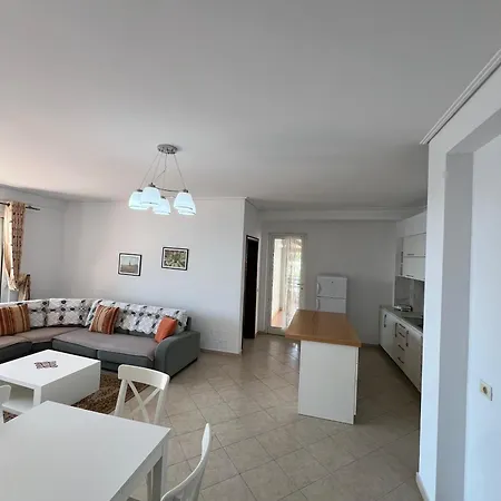 M & A Apartamento Sarandë